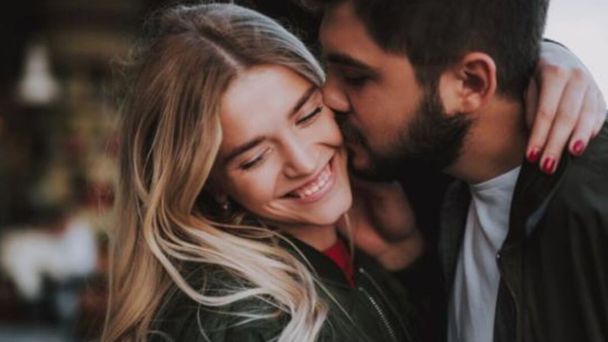 Las 5 mujeres más románticas del zodiaco: son las más apasionadas y nunca se cierran al amor