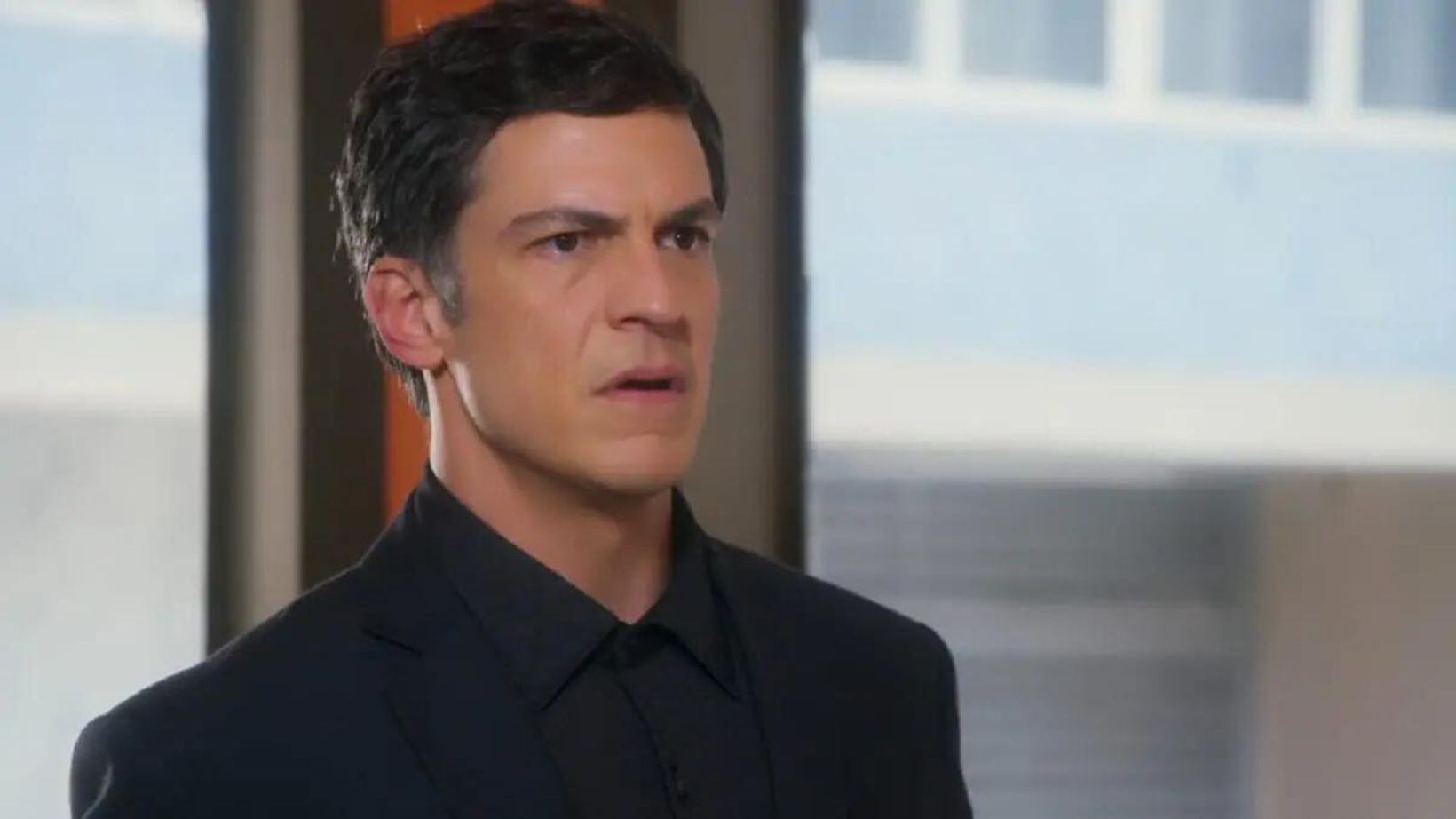 Remake de Elas por Elas: Jonas fica dividido com pedido feito pelo filho