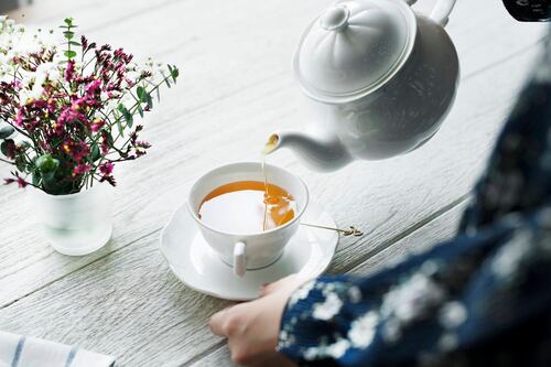 A ciência por trás do chá: as propriedades antioxidantes e anti-inflamatórias dos favoritos do outono