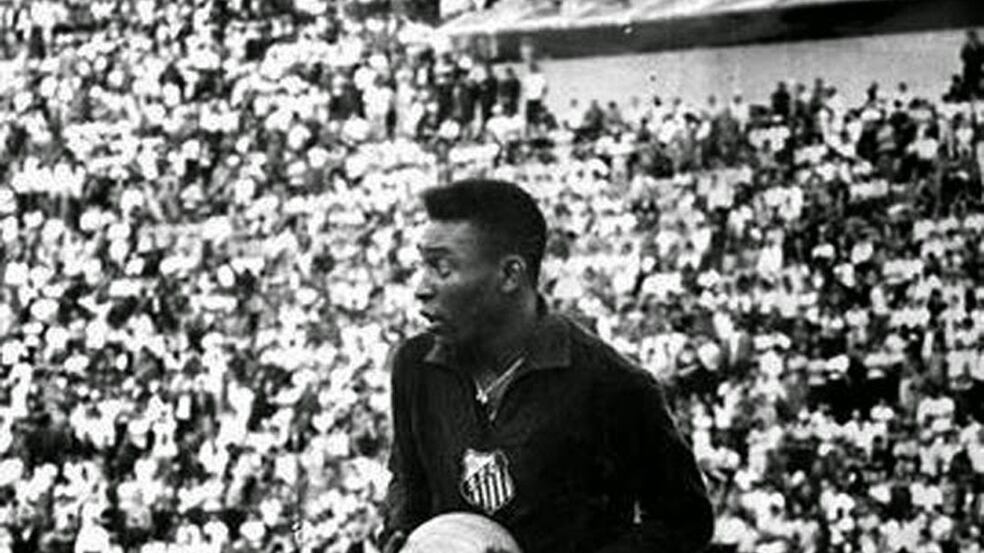 Confira a trajetória de Pelé, o Rei do Futebol