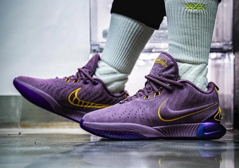 Nike LeBron 21 Purple Rain