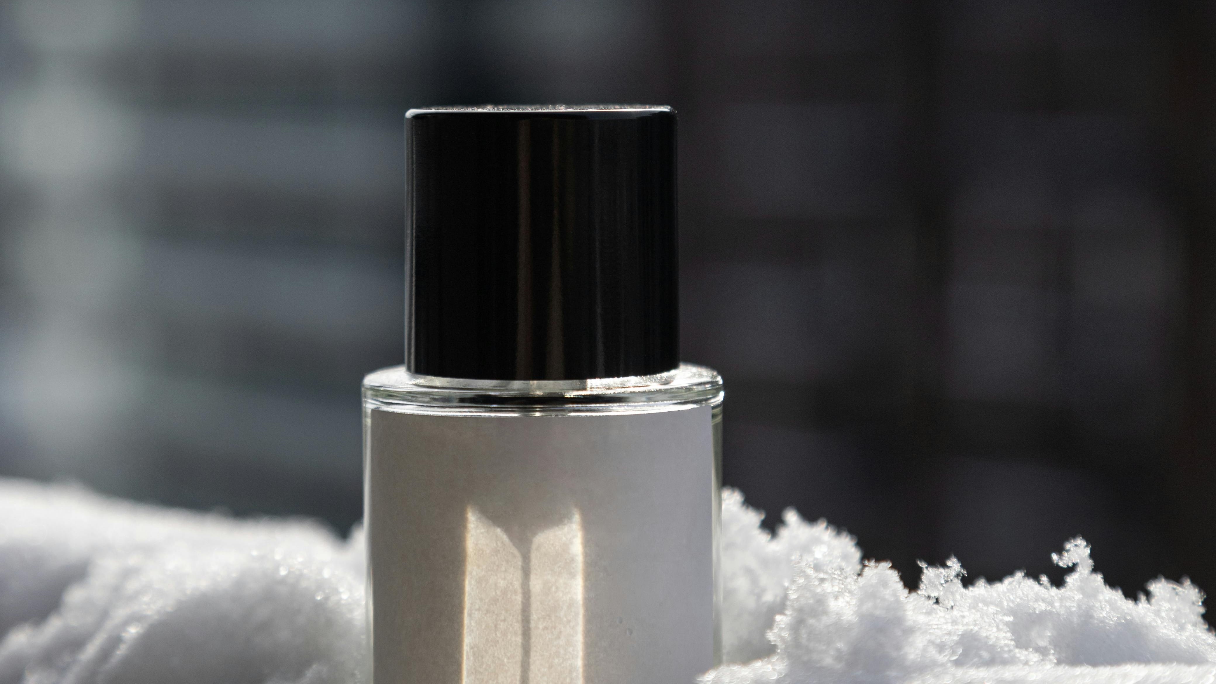 Super lista traz os melhores perfumes masculinos baratos e elegantes