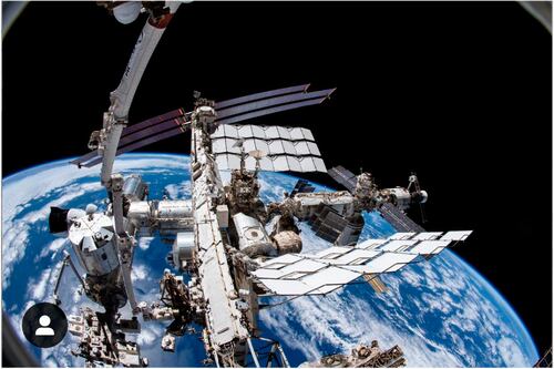 Jeff Bezos construirá uma estação espacial para turistas