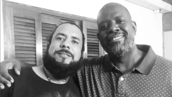 Cantor prestou suas homenagens