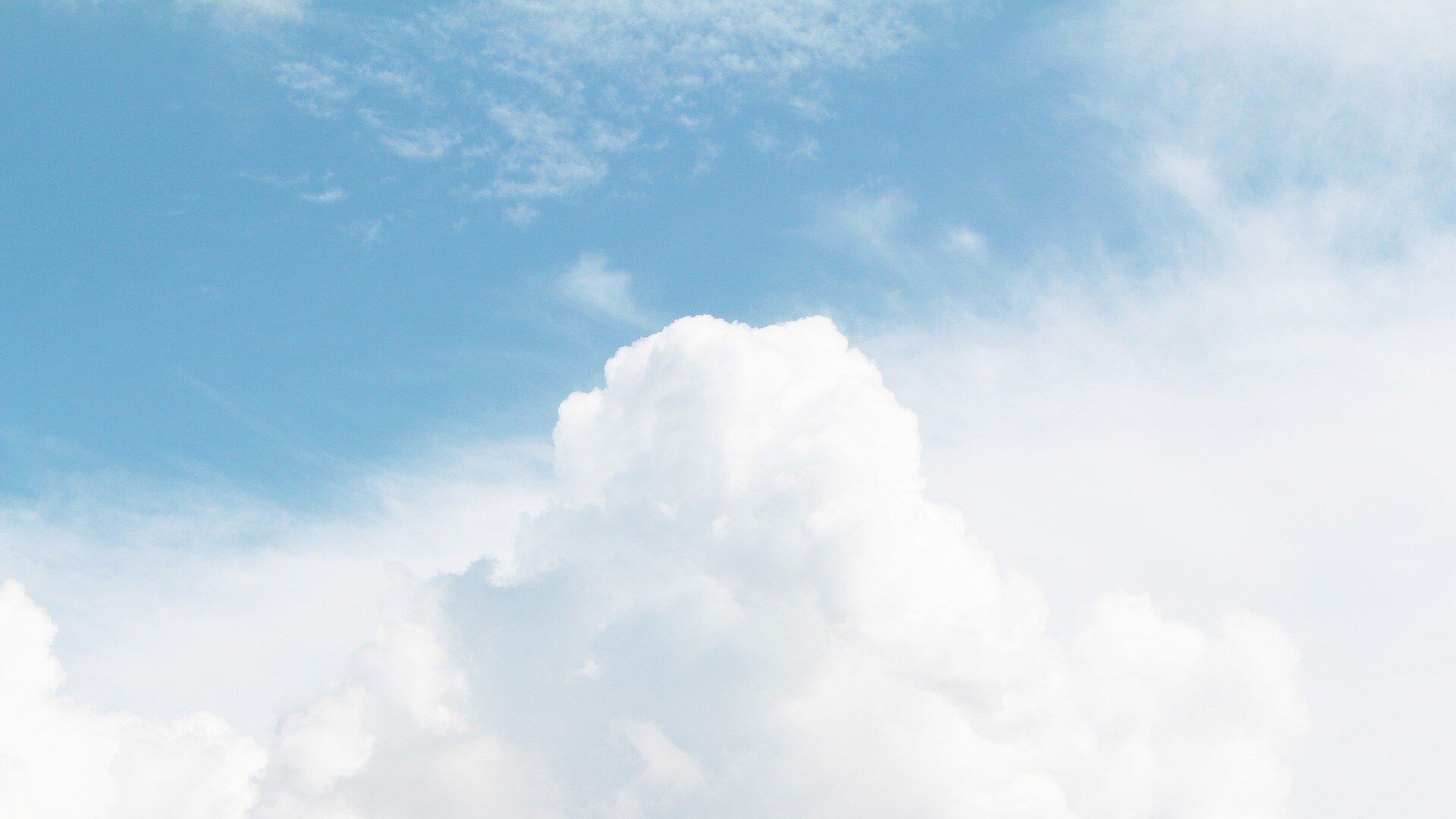 Quarta-feira será de altas temperaturas e pode chover