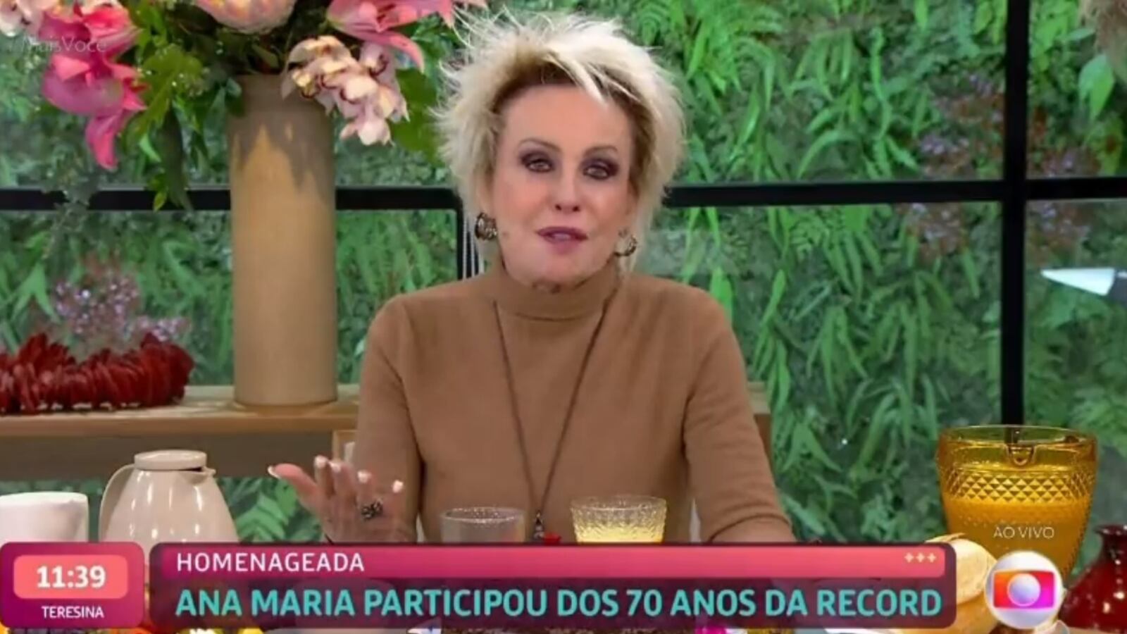 Ana Maria fala sobre Record ao vivo no Mais Você