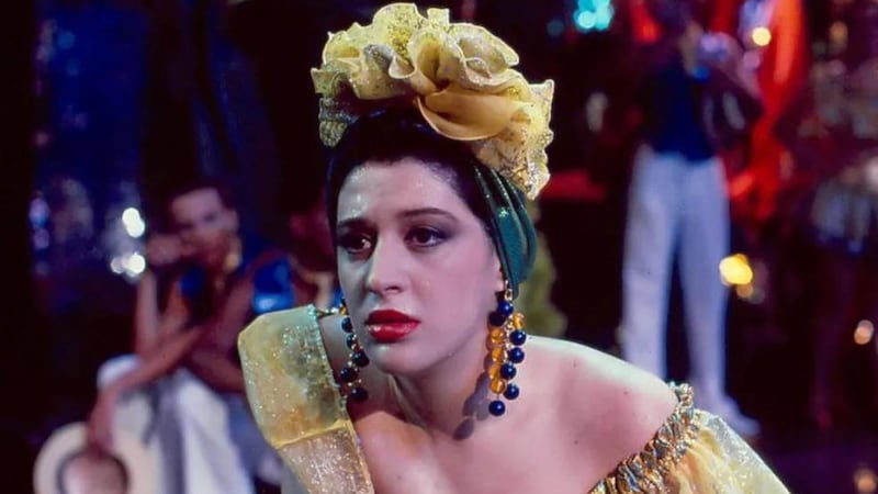 Na novela Rainha da Sucata, Claudia Raia era filha de Glória Menezes e Paulo Gracindo