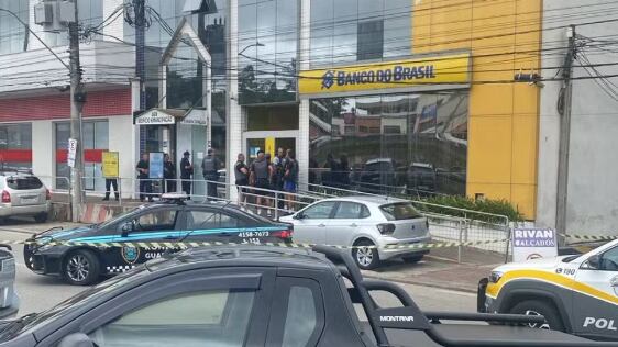 Dois reféns foram libertados ilesos