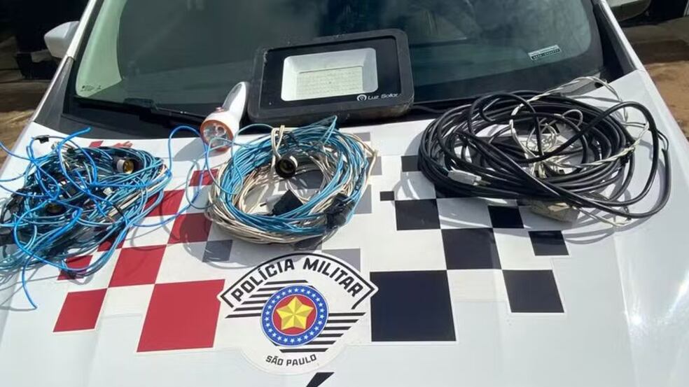 Botijão de gás, extensões e mais: Homem de 47 anos furta objetos de igreja católica e é preso no interior de SP