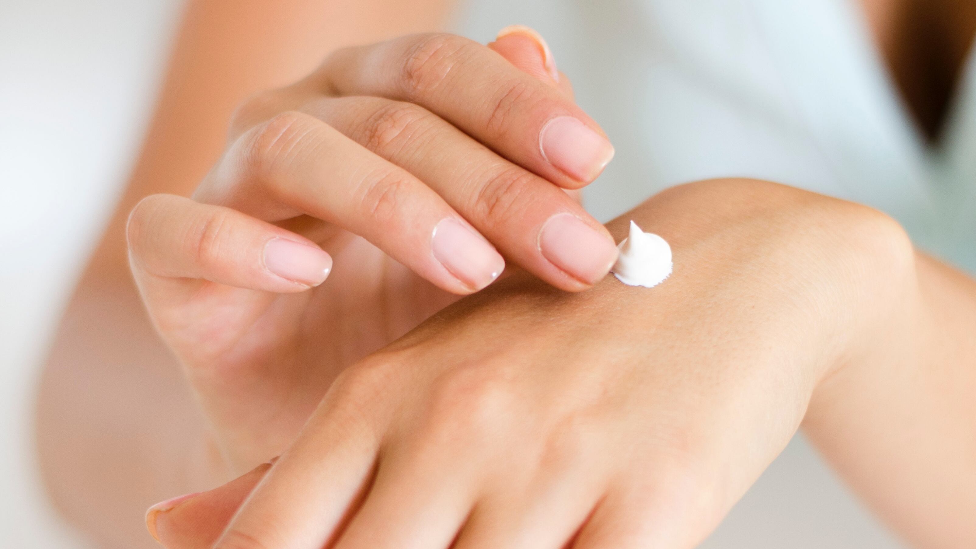 Creminho para o rosto? Esta é a máscara caseira perfeita contra acne e rugas