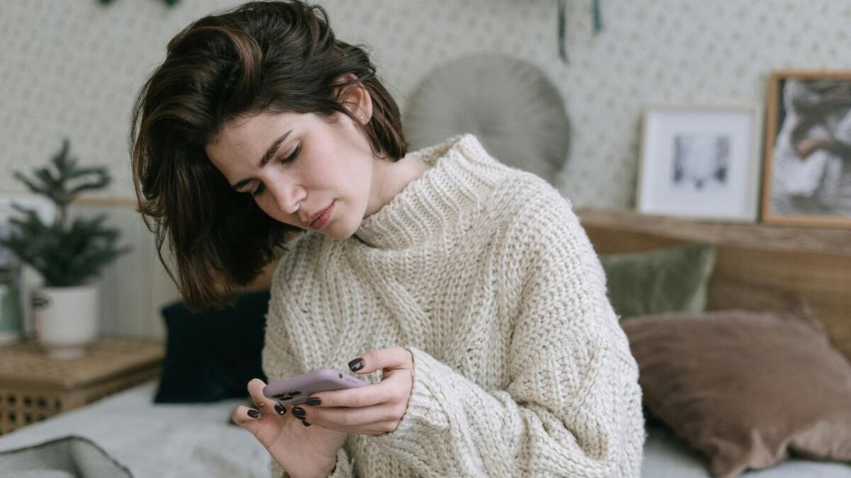 La falta de respuesta a un mensaje enviado a un 'crush' puede causar mucha ansiedad