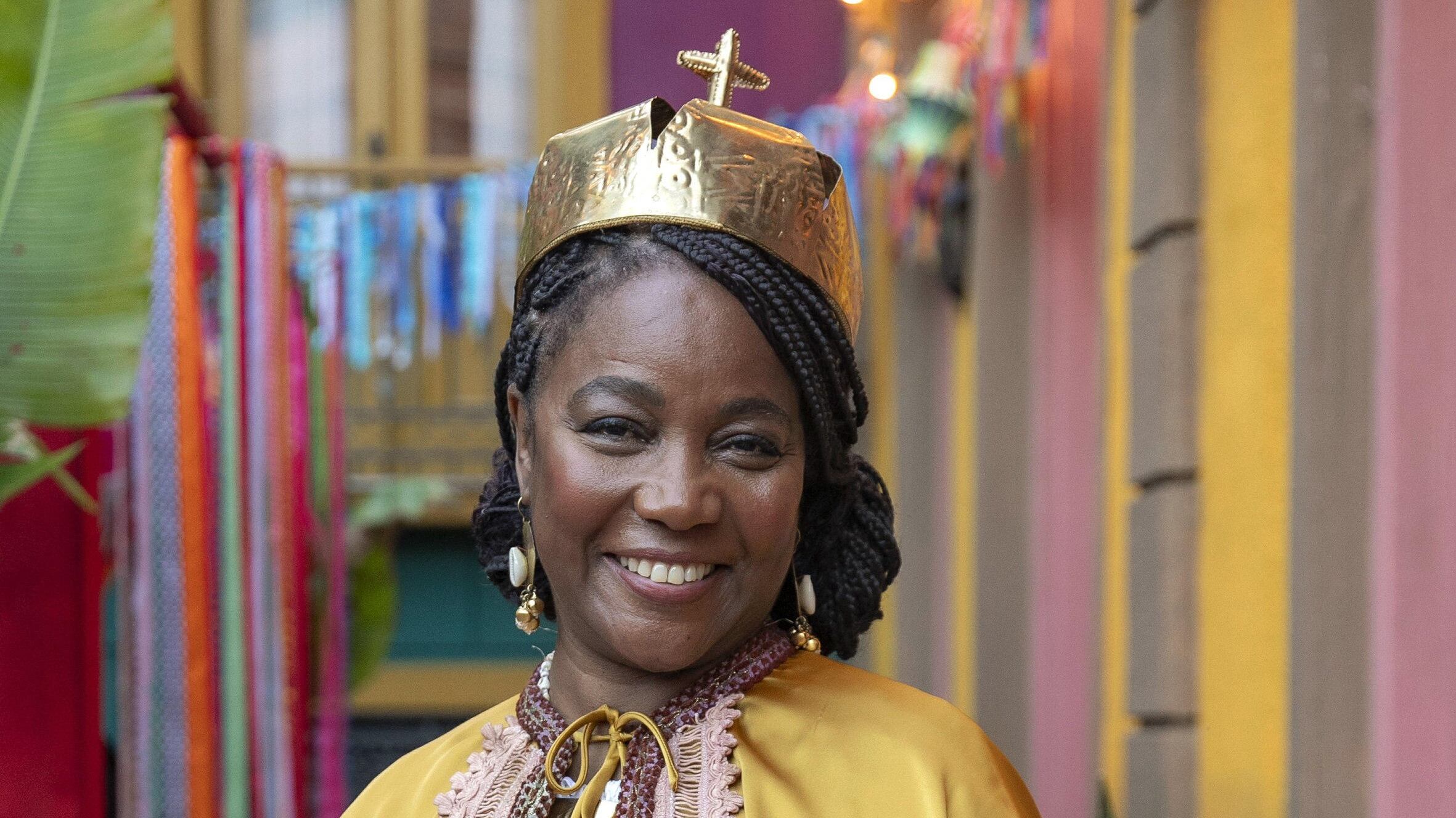 Cyda Moreno faz uma costureira aposentada na novela Dona de Mim