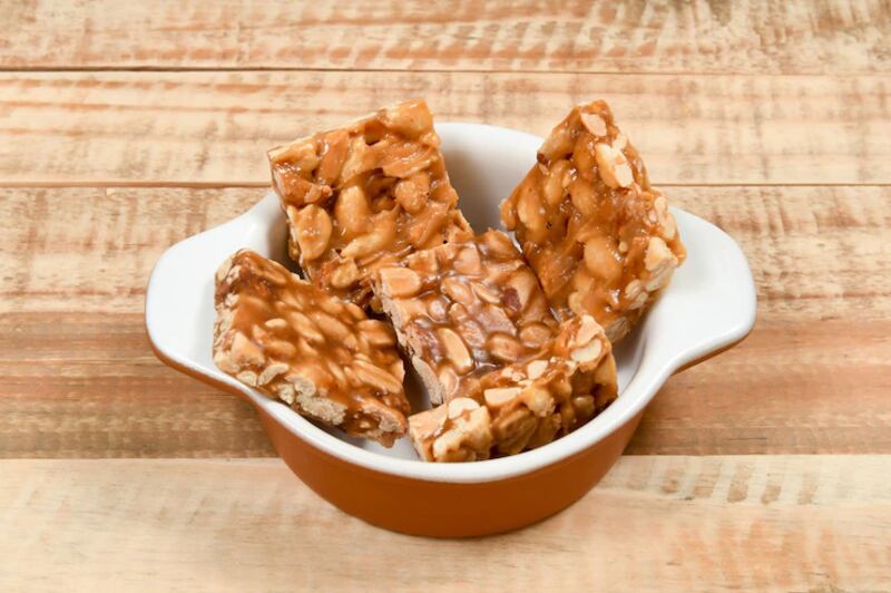 Receita de pé de moleque super deliciosa para fazer em casa facilmente