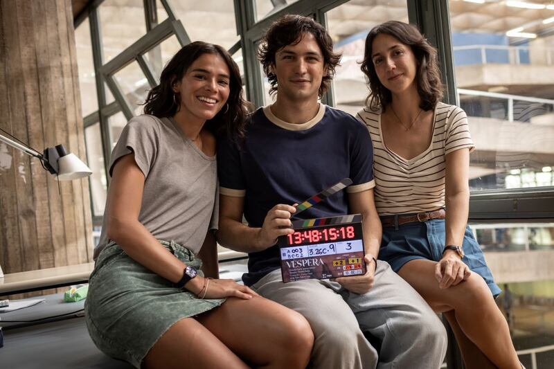 Bruna Marquezine, Gabriel Leone e Camila Márdila são os protagonistas de Véspera, série original da Max, que começou a ser filmada em São Paulo e Minas Gerais