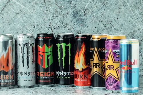 Bebidas energéticas: o grande problema de saúde do qual as pessoas não falam