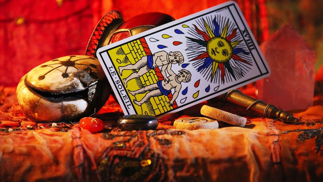 Tarot