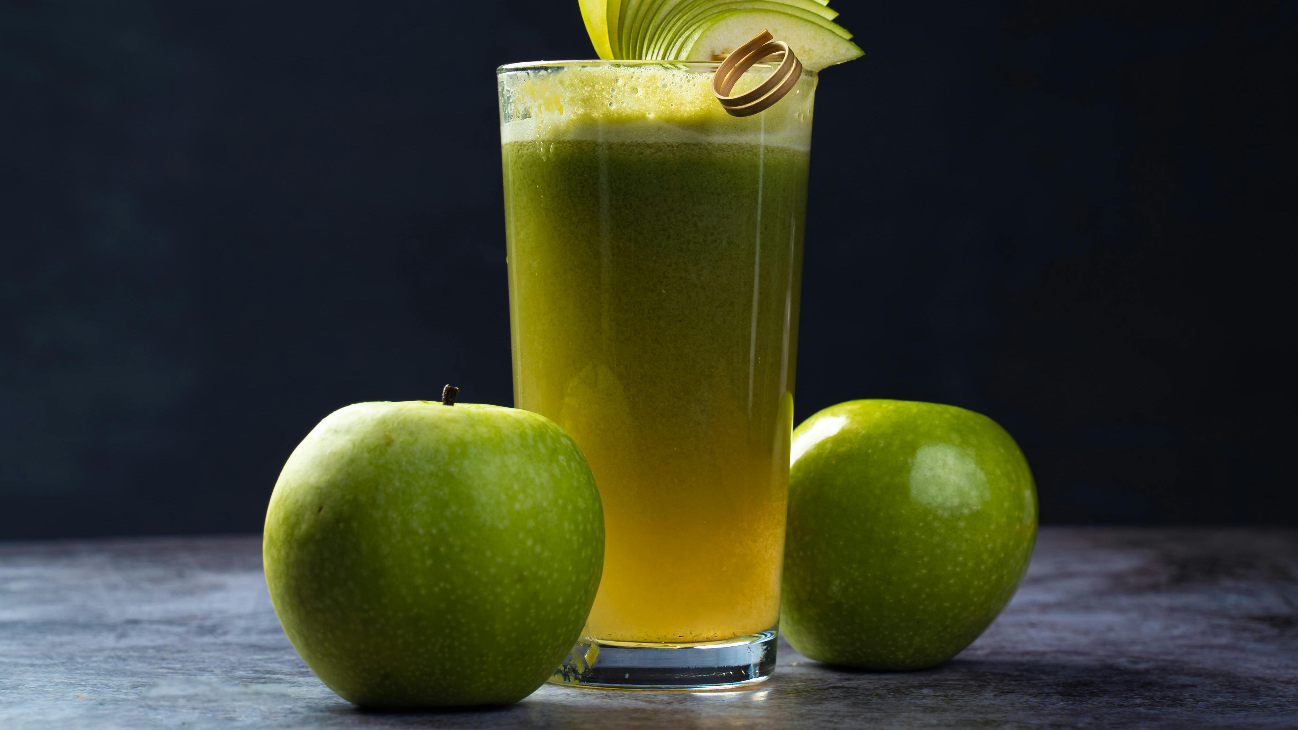 Suco de maçã verde