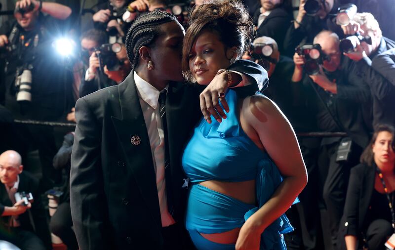 Ronald Fenty, padre de la cantante y empresaria Rihanna, falleció a los 70 años.