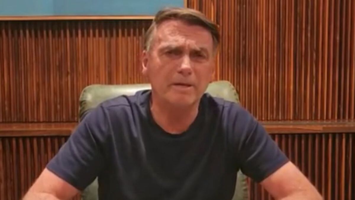 Bolsonaro pede desobstrução das rodovias