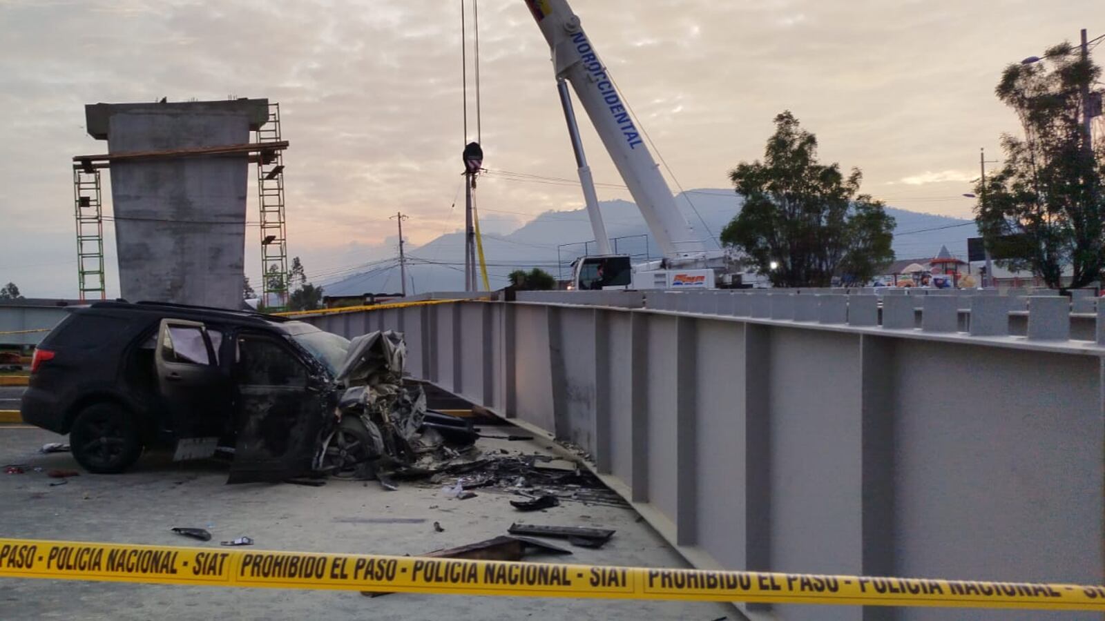 Trágico accidente en la Autopista General Rumiñahui dejó un fallecido y cuatro heridos