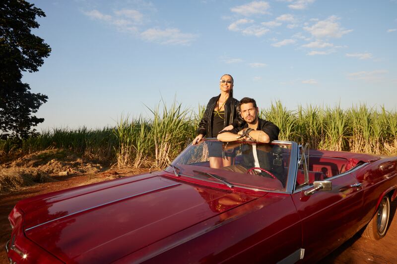 Ex-casal Sabrina Sato e João Vicente de Castro aparecem juntos em reality de relacionamento