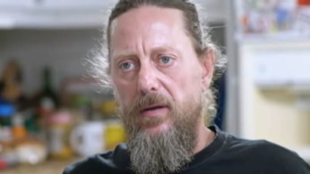 Canisso, baixista da banda Raimundos