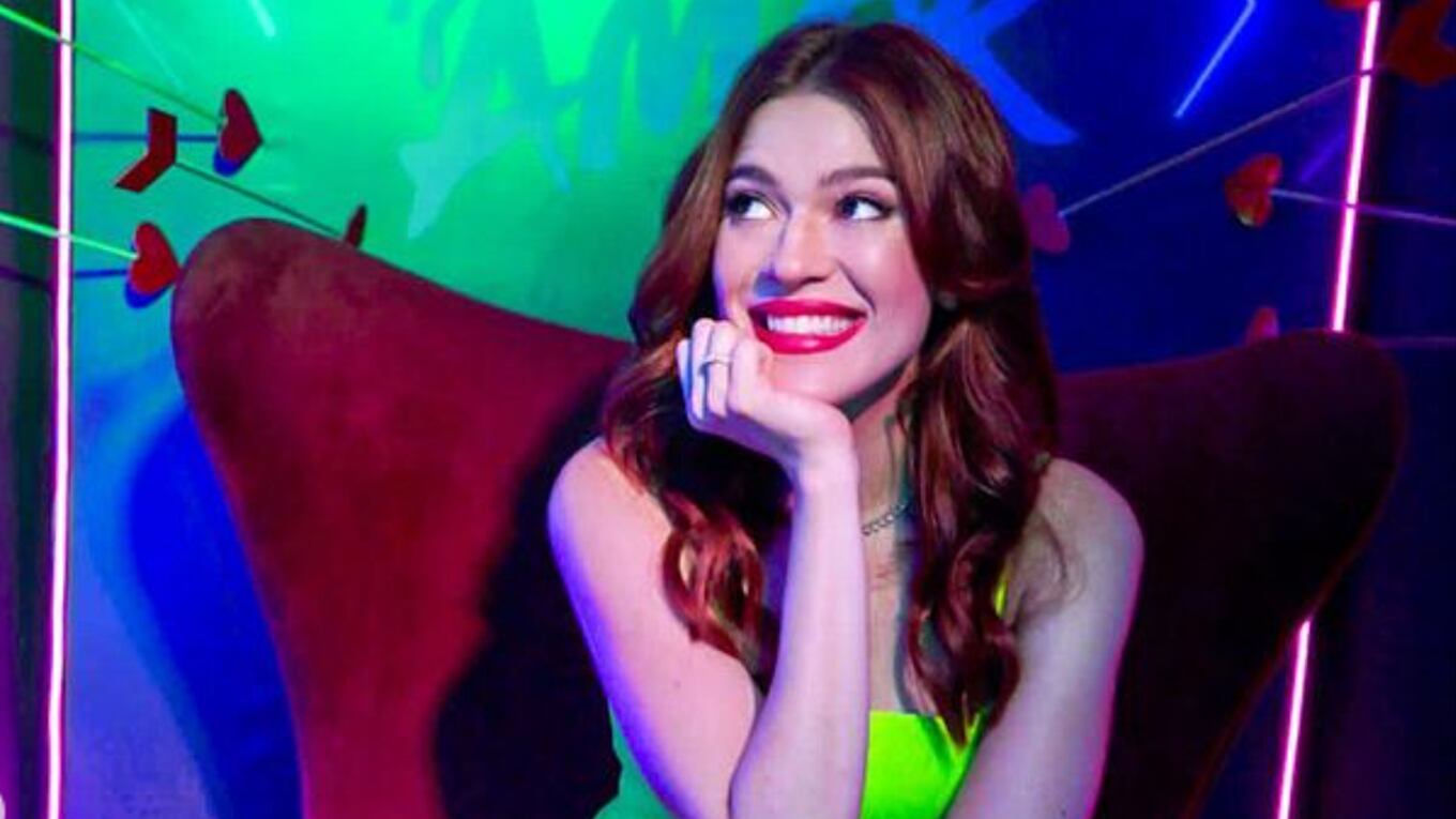 Namorando, Ana Clara apresenta reality show de relacionamento