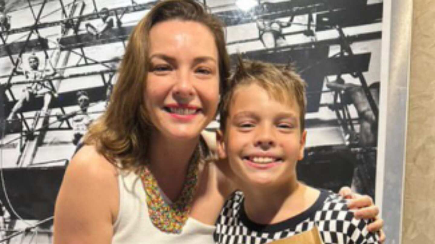 Regiane Alves se derrete ao falar sobre estreia do filho no teatro: “É muita emoção”