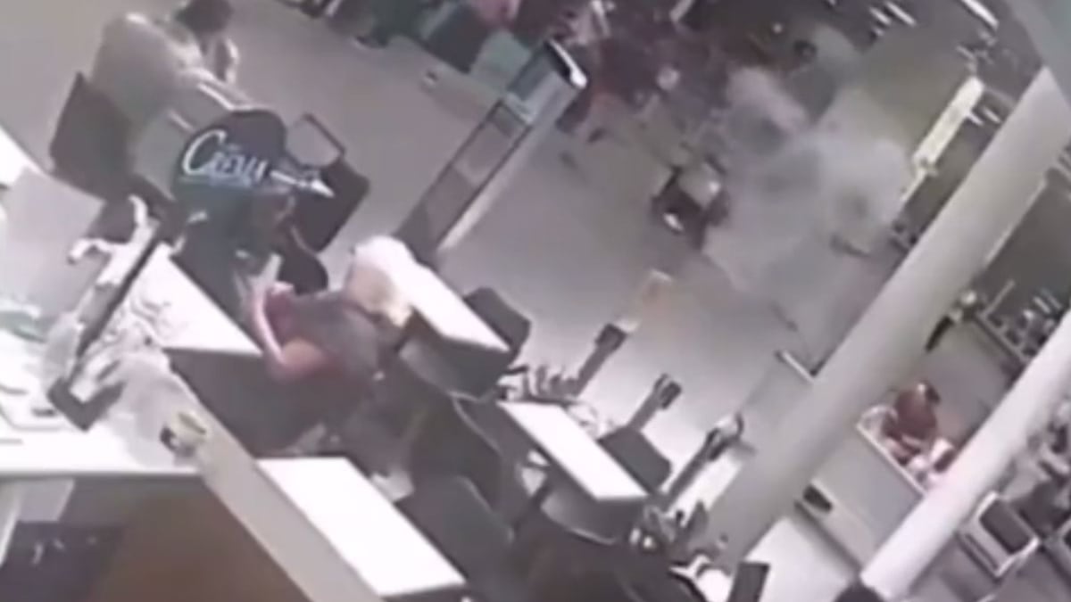 Vídeo mostra momento em que mala explodiu no Aeroporto de Guarulhos