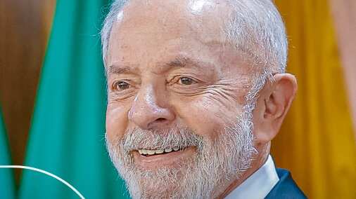 Ele sofreu hemorragia intracraniana