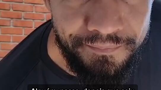 Juninho do BBB 24 continua realizando entregas como motoboy após reality