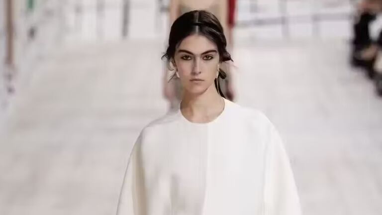 A brasileira, que veio da roça, deslanchou no mundo da moda e desfilou para a Dior em Paris. Foto: JOY Management