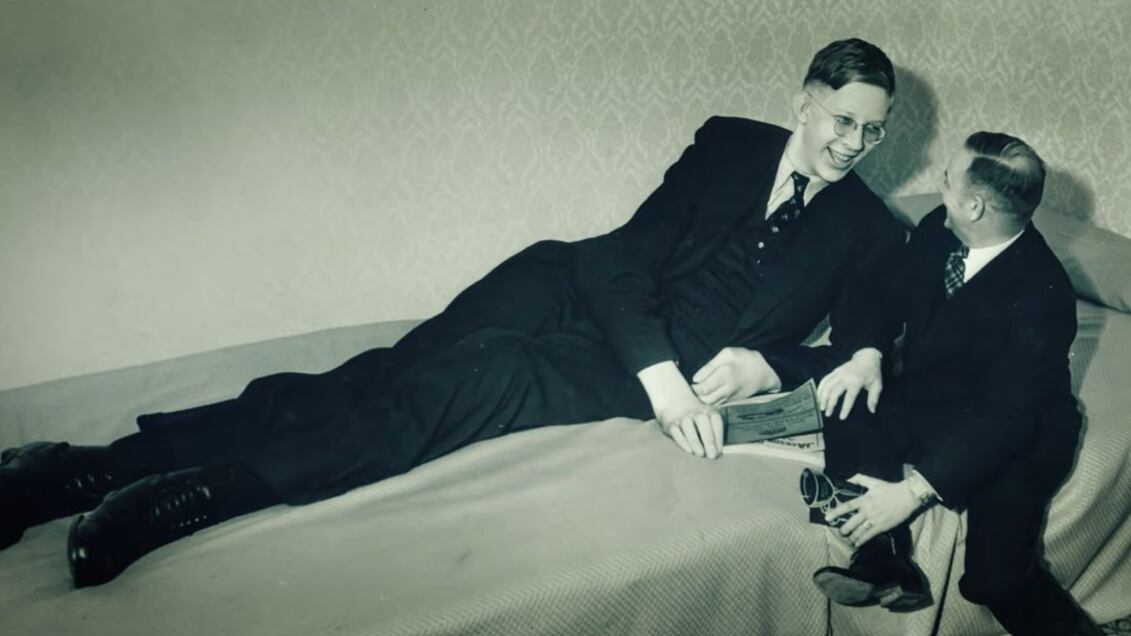 Robert Wadlow, o homem mais alto do mundo.