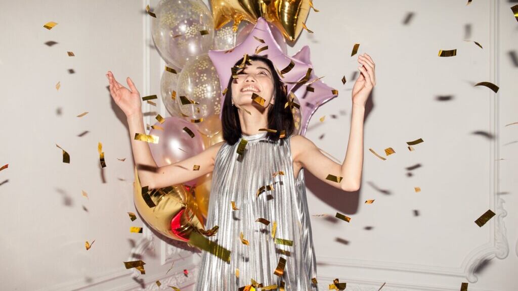 Mitos sobre cores de Réveillon: dourado para prosperidade e rosa pro amor?