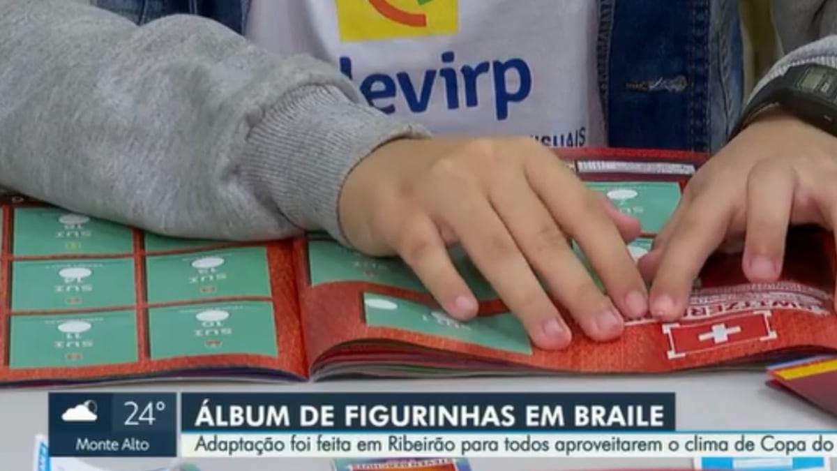 Crianças ganham álbum adaptado em braile