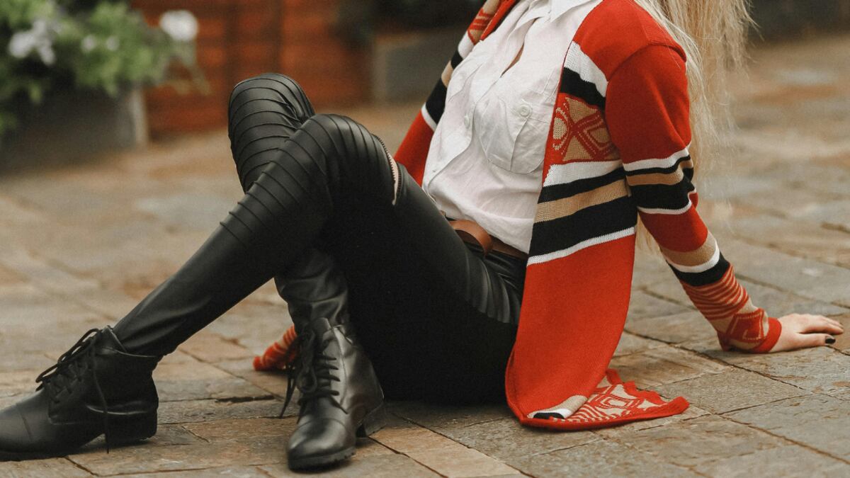 Así es como debes usar leggings para lucir elegante.