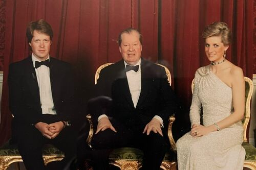 Irmão da princesa Diana revela qual membro da realeza dá os melhores presentes