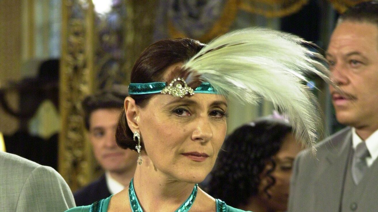 Para não falir, Jezebel precisa se humilhar em Chocolate com Pimenta