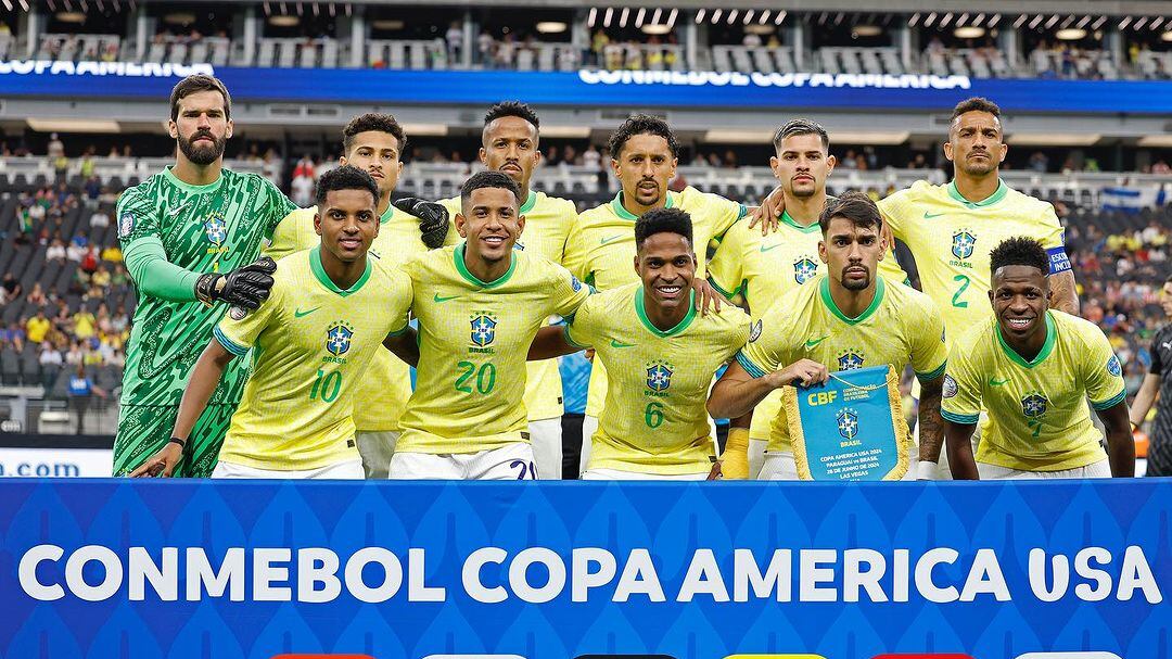 Seleção brasileira enfrenta Colômbia