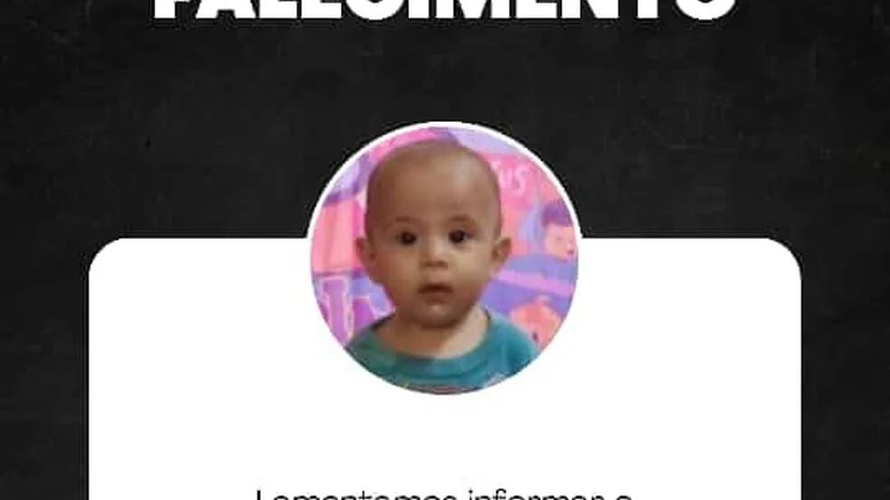 Bebê vai de caminhão em movimento e morre atropelado