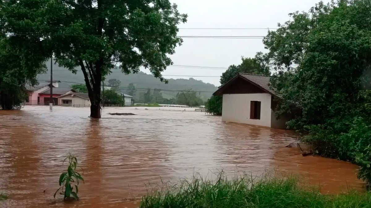Enchente causada pelas chuvas em RS