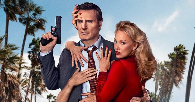 Liam Neeson y Pamela Anderson