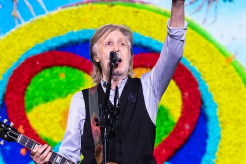 Inusitado! Veja o que Paul McCartney faz antes de começar um concerto