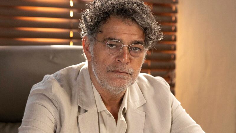 Personagem de Eduardo Moscovis na novela No Rancho Fundo é dono de mineradora