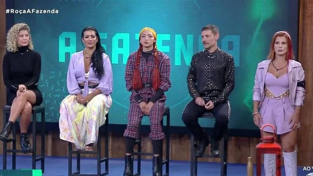 Nova dinâmica de "A Fazenda 14" coloca cinco famosos na roça e elimina dois da prova do fazendeiro