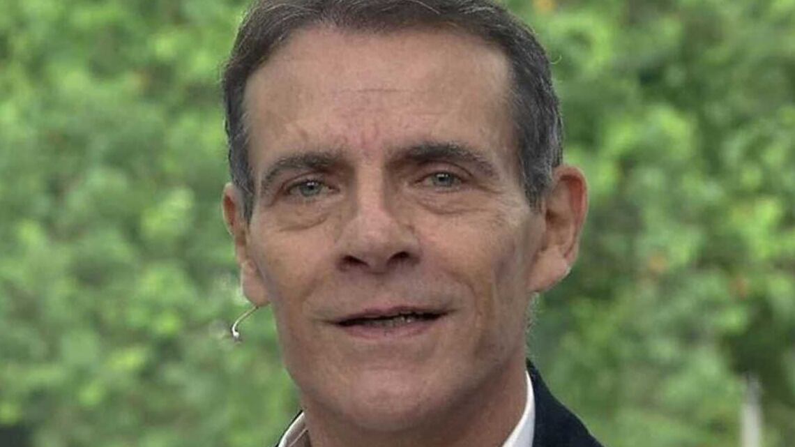 Após despejo, o ator Mário Gomes agradece doações via PIX, mas não revela quanto recebeu