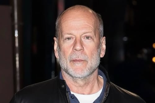 Família de Bruce Willis doará seu cérebro: a verdade por trás dessa decisão