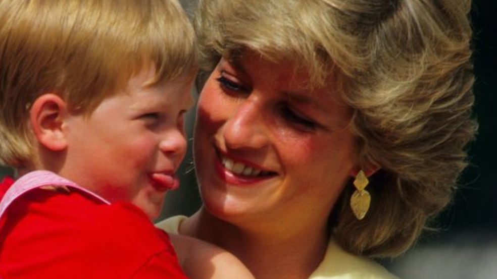 Este ano, os príncipes estão passando o dia da morte da mãe junto de suas famílias e de forma particular.