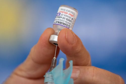 Vacina bivalente contra covid-19 chega a mais grupos prioritários nesta quarta-feira na cidade de São Paulo