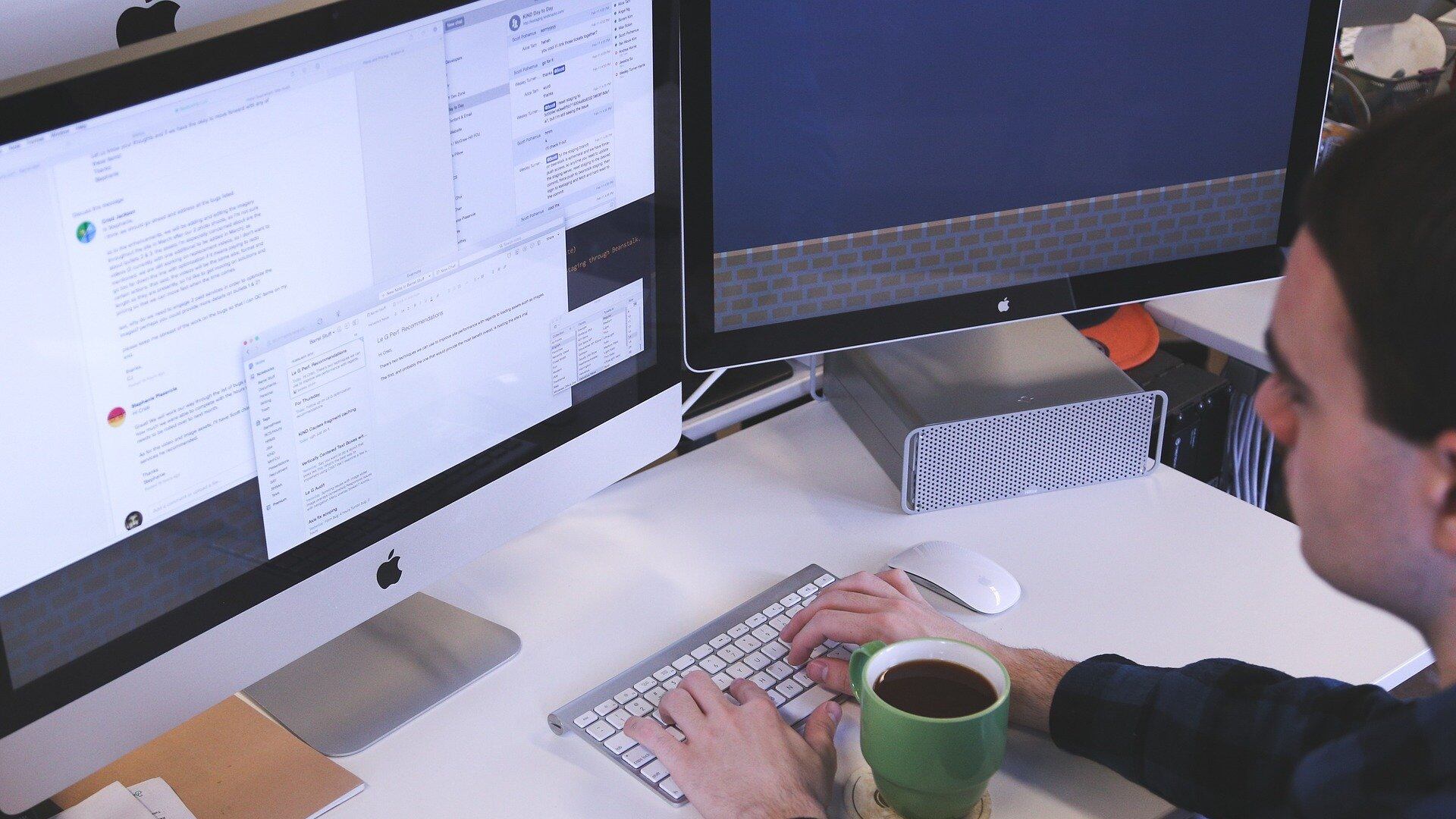 Decoração para home office: como começar 2022 com mais conforto